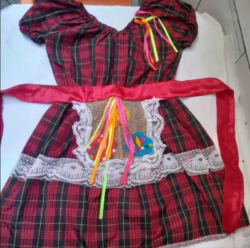 VESTIDO INFANTIL NUNCA FOI USADO