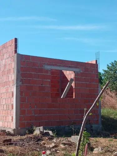 PEDREIRO PROFISSIONAL NA DIÁRIA OU EMPLEITA.