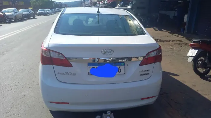 Hyundai HB20S C.style/c.plus1.6 Flex 16V Aut. 4P 2015