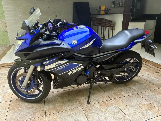 XJ6F