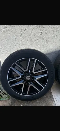 Rodas aro 20 ranger com pneus yokohama praticamente novos