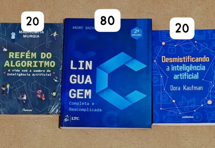 Vendo livros programação TI<br><br>Também tenho outros diversos livros a venda.<br>Dúvidas pv.