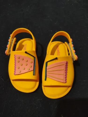 Mini Melissa + Fábula menina original