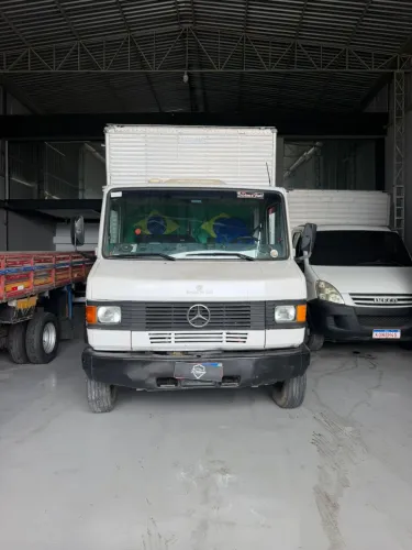 Caminhão Mercedes 710 ano 97