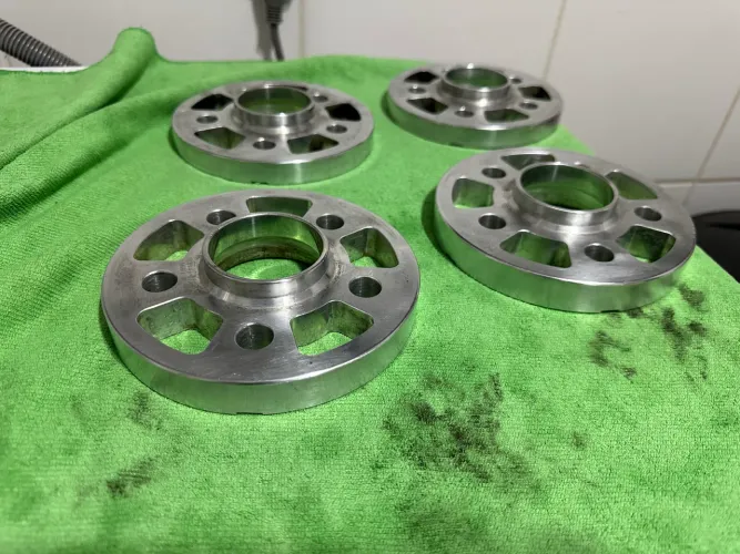 Espaçador/Alargador para rodas Fastback e Pulse