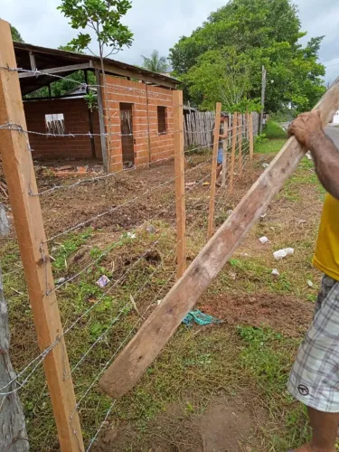 Vendo terreno situado na vila amazônia Parintins-AM