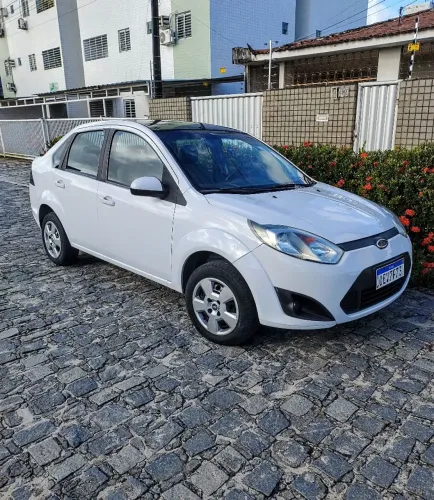 Ford Fiesta Sed. 1.6 8V Flex 4P 2013