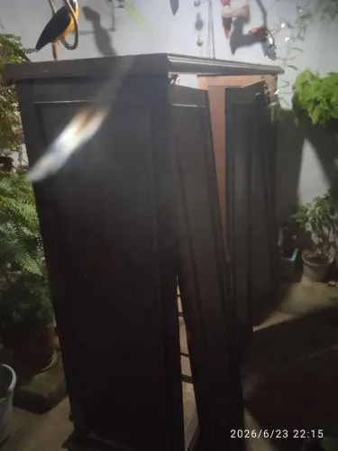 Guarda roupa antigo para restaurar (leia o anúncio)
