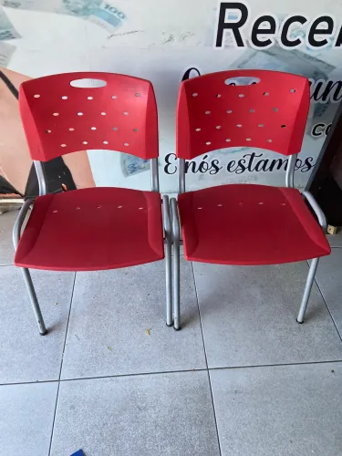Vende-se cadeiras em ótimo estado 
