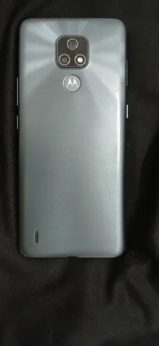 Moto E7 plus , 64gb com 4 memória ram