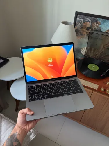 MACBOOK PRO ? 