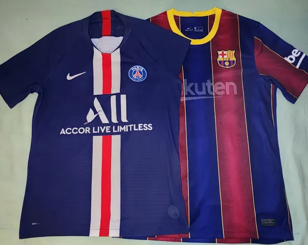 Eu não uso mais essas duas camisas de times. Preciso vender as duas