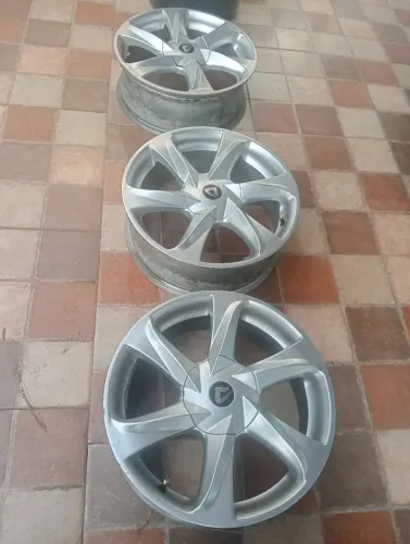 Rodas 17 Santorini já balanciadas 