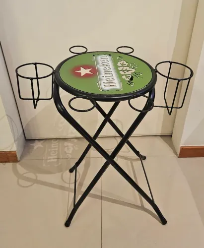 Mesa de ferro dobrável