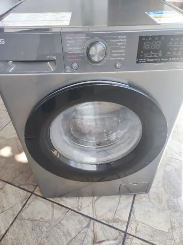 Máquina de lavar LG 11 kg