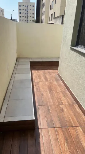 Térreo com garden porcelanato 2 quartos com suíte condomínio completo