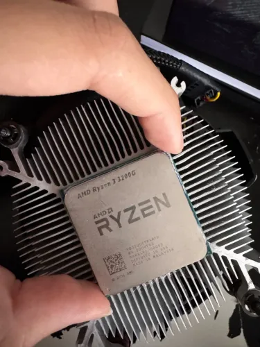 Processador ryzen 3 3200g com coolerbox