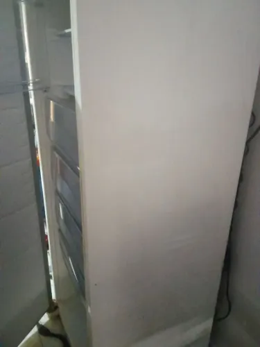 400 freezer está gerando só em cima