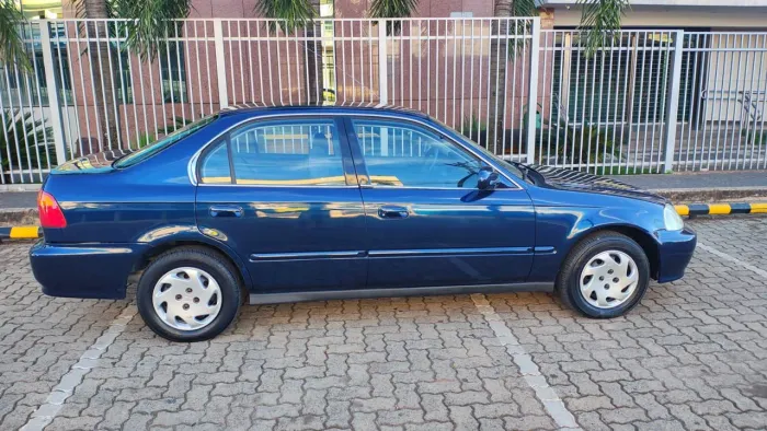 Honda Civic Sedan LX 1.6 16V Aut. 4P 2000