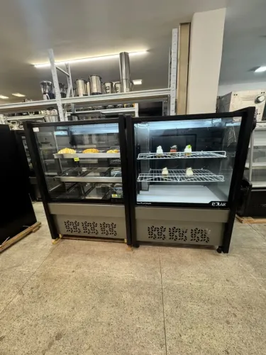 Combo balcão refrigerado + estufa quente para doceria, cafeteria, lanchonete marca polar