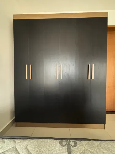 Guarda Roupa 6 portas