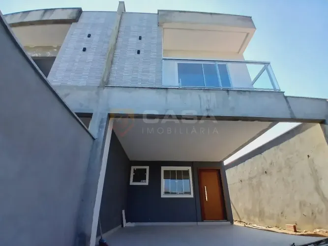 Casa 3 quartos com suíte e amplo quintal em Enseada de Jacaraípe