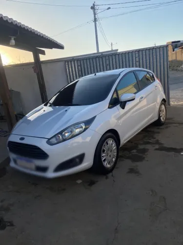 Ford Fiesta 1.5 16V Flex Mec. 5P 2014