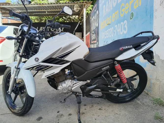 YAMAHA FAZER 150 2014 - MUITO CONSERVADA - MOTO DE GARAGEM - 2 DONO - BRANCA 