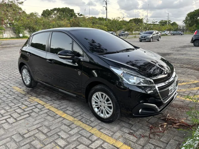 Peugeot 208 Allure 1.2 Flex 12V 5P Mec. 2017
