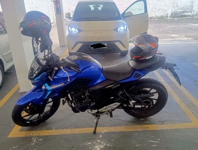 Yamaha FZ25 Fazer 2025/2025 ? Seminova, apenas 2.800 km