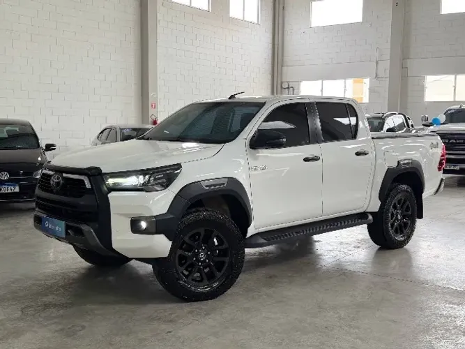 Toyota Hilux CD Conquest 4X4 2.8 Die.aut 2023