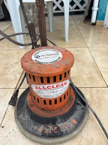 Enceradeira industrial Romher