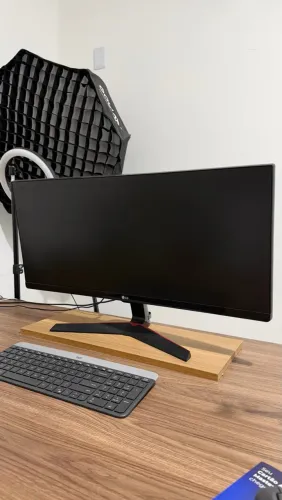 Monitor LG UltraWide 29