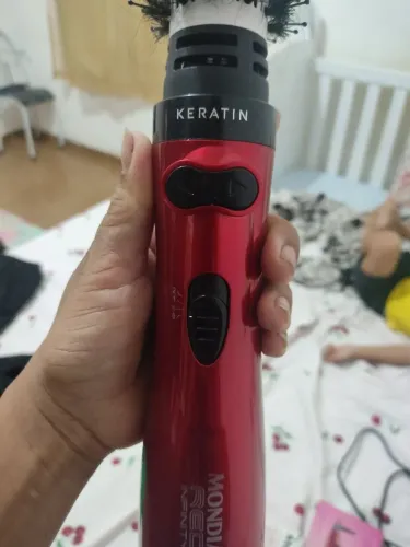 Vende -se Escova giratória e chapinha