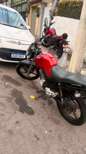 Moto muito nova