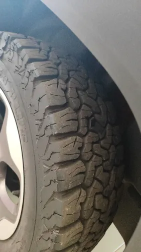 Pneus 215/65 R16 Semi Novo 