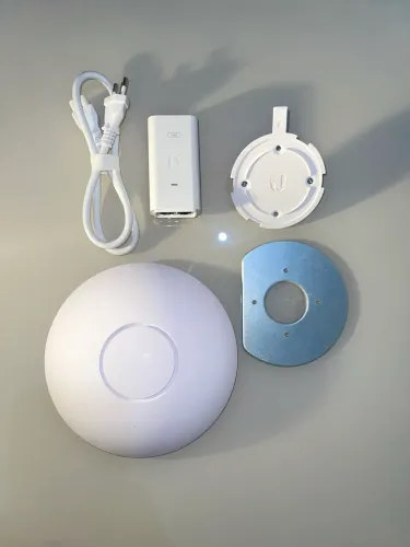 Access Point Ubiquiti Unifi Uap-ac-lr + Injetor Poe 24v