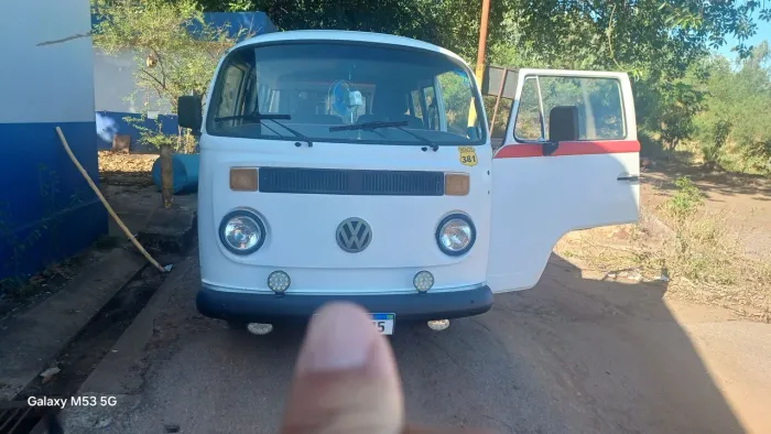Volkswagen Kombi Standard/ Luxo/ Serie Prata 1996