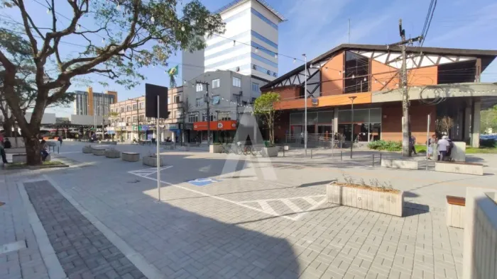 Sala Comercial de 55m² de localizada no Centro de Joinville/SC