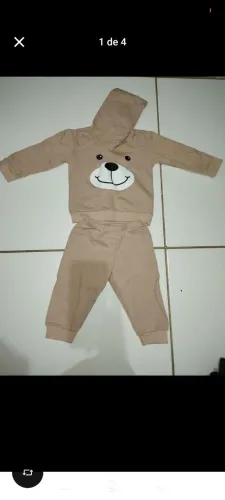 Moletom de bebê novo