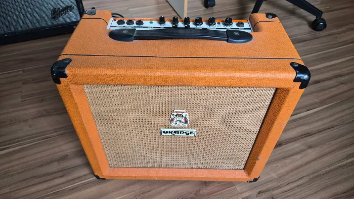 Caixa guitarra orange cruch35