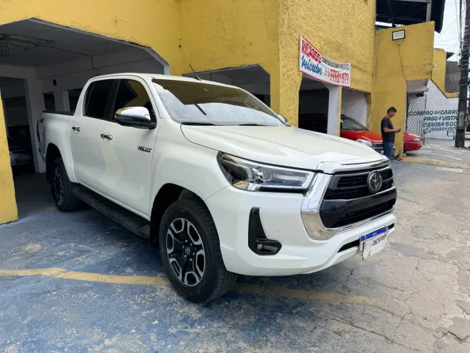 Toyota Hilux CD SRX 4X4 2.8 TDI 16V Diesel Aut. 2021
