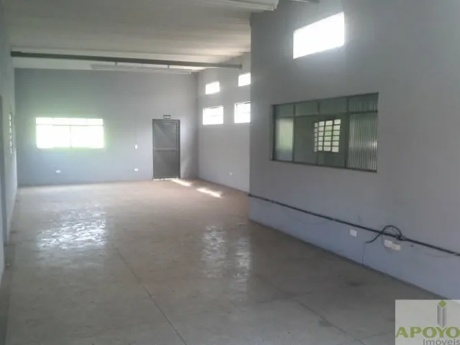 Galpão Industrial entre Embu Guaçu - Cipó manobra Carreta