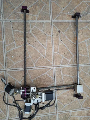 Conjunto de mecanismo para CNC com 03 monitores passo.