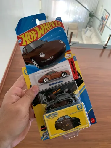 Matchbox Porsche 911 + brinde Porsche hot Wheels 