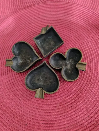 Bronze maciço no Conjunto de cinzeiros naipes de cartas em Bronze Maciço 
