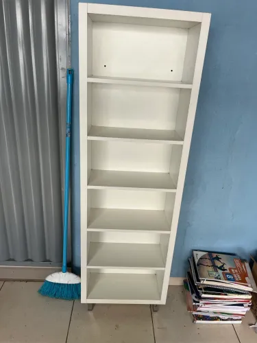 Vendo estante 100% MDF em ótimo estado .