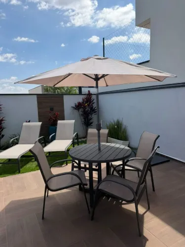 Conjunto de mesa de alumínio com ombrelone e 2 espreguiçadeira