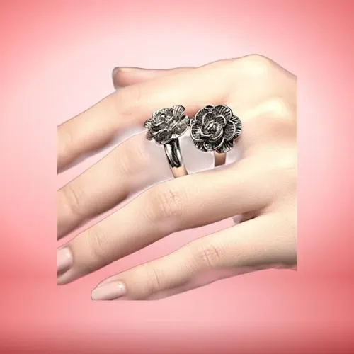 Anel Ajustável de Prata Com Duas Flores em Baixo relevo