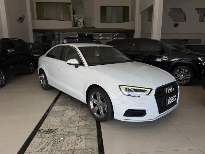 Audi A3 Sedan 1.4 TFSI Flex Tiptronic 4P 2021